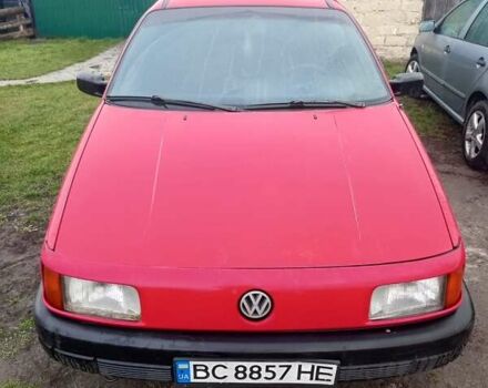 Красный Фольксваген Пассат, объемом двигателя 1.8 л и пробегом 285 тыс. км за 1700 $, фото 2 на Automoto.ua