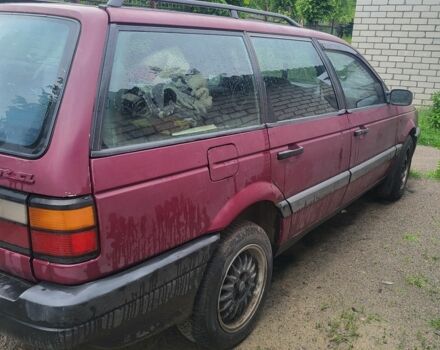 Красный Фольксваген Пассат, объемом двигателя 1 л и пробегом 1000 тыс. км за 1200 $, фото 2 на Automoto.ua