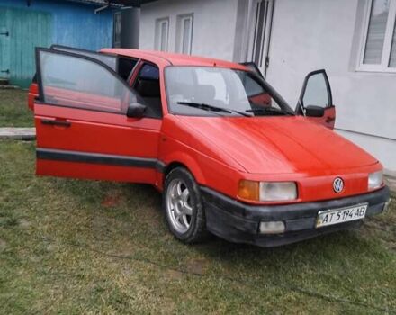 Червоний Фольксваген Пассат, об'ємом двигуна 1.6 л та пробігом 340 тис. км за 2200 $, фото 1 на Automoto.ua