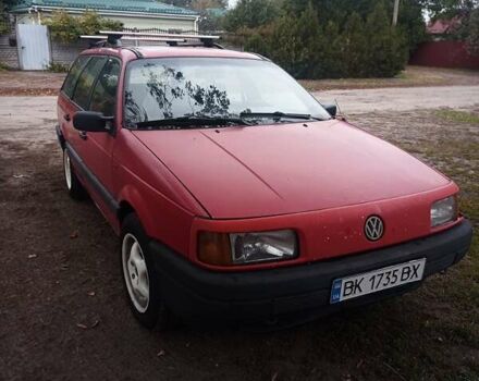 Красный Фольксваген Пассат, объемом двигателя 1.78 л и пробегом 385 тыс. км за 1850 $, фото 4 на Automoto.ua