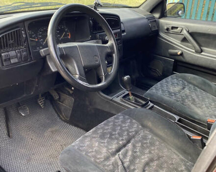 Красный Фольксваген Пассат, объемом двигателя 2 л и пробегом 200 тыс. км за 1800 $, фото 8 на Automoto.ua