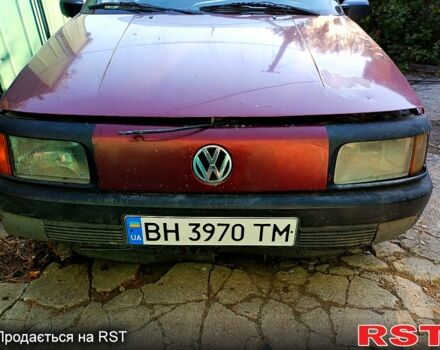 Красный Фольксваген Пассат, объемом двигателя 1.6 л и пробегом 449 тыс. км за 2000 $, фото 1 на Automoto.ua