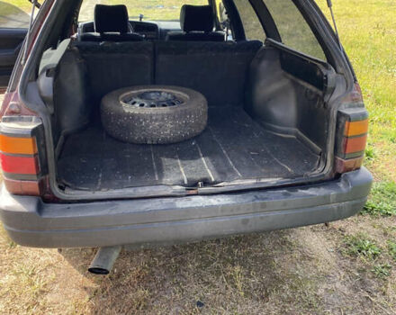 Красный Фольксваген Пассат, объемом двигателя 2 л и пробегом 200 тыс. км за 1800 $, фото 7 на Automoto.ua