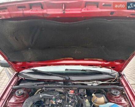 Красный Фольксваген Пассат, объемом двигателя 1.78 л и пробегом 400 тыс. км за 1300 $, фото 6 на Automoto.ua
