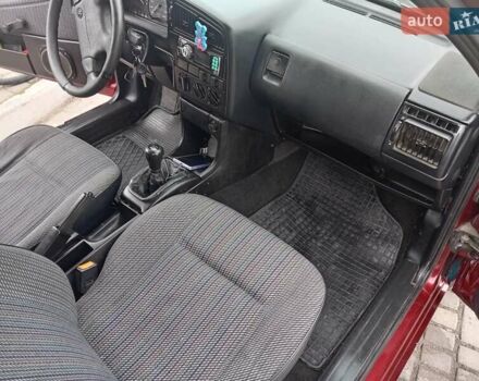 Красный Фольксваген Пассат, объемом двигателя 1.78 л и пробегом 400 тыс. км за 1300 $, фото 10 на Automoto.ua