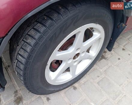 Красный Фольксваген Пассат, объемом двигателя 1.78 л и пробегом 400 тыс. км за 1300 $, фото 4 на Automoto.ua