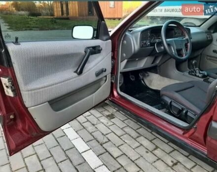 Красный Фольксваген Пассат, объемом двигателя 1.8 л и пробегом 380 тыс. км за 2600 $, фото 14 на Automoto.ua