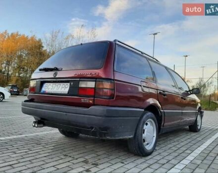 Красный Фольксваген Пассат, объемом двигателя 1.8 л и пробегом 380 тыс. км за 2600 $, фото 5 на Automoto.ua