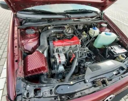 Красный Фольксваген Пассат, объемом двигателя 1.8 л и пробегом 380 тыс. км за 2600 $, фото 13 на Automoto.ua