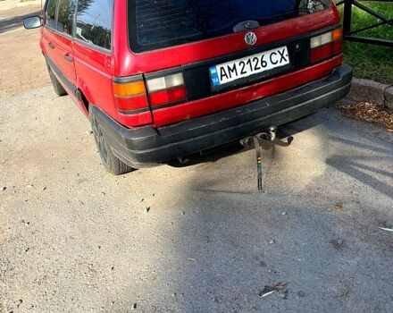 Красный Фольксваген Пассат, объемом двигателя 1.8 л и пробегом 400 тыс. км за 500 $, фото 1 на Automoto.ua