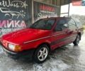 Красный Фольксваген Пассат, объемом двигателя 1.78 л и пробегом 350 тыс. км за 1400 $, фото 1 на Automoto.ua