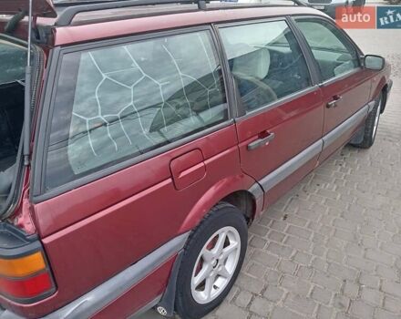 Красный Фольксваген Пассат, объемом двигателя 1.78 л и пробегом 400 тыс. км за 1300 $, фото 1 на Automoto.ua