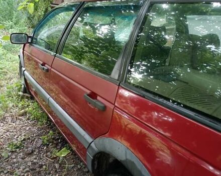 Красный Фольксваген Пассат, объемом двигателя 2 л и пробегом 250 тыс. км за 1100 $, фото 8 на Automoto.ua