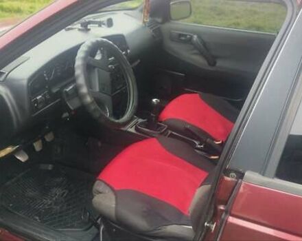 Красный Фольксваген Пассат, объемом двигателя 2.8 л и пробегом 471 тыс. км за 2200 $, фото 5 на Automoto.ua