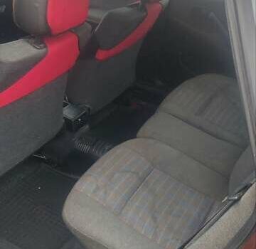 Красный Фольксваген Пассат, объемом двигателя 2.8 л и пробегом 471 тыс. км за 2200 $, фото 6 на Automoto.ua