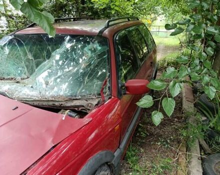 Красный Фольксваген Пассат, объемом двигателя 2 л и пробегом 250 тыс. км за 1100 $, фото 6 на Automoto.ua