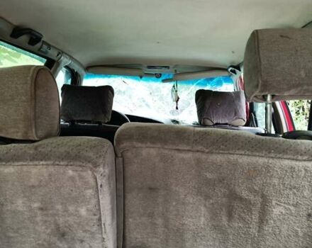 Красный Фольксваген Пассат, объемом двигателя 2 л и пробегом 250 тыс. км за 1100 $, фото 13 на Automoto.ua