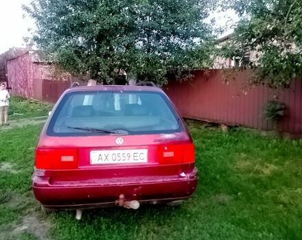 Красный Фольксваген Пассат, объемом двигателя 2 л и пробегом 0 тыс. км за 1500 $, фото 4 на Automoto.ua