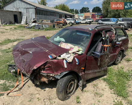 Красный Фольксваген Пассат, объемом двигателя 2 л и пробегом 200 тыс. км за 500 $, фото 2 на Automoto.ua