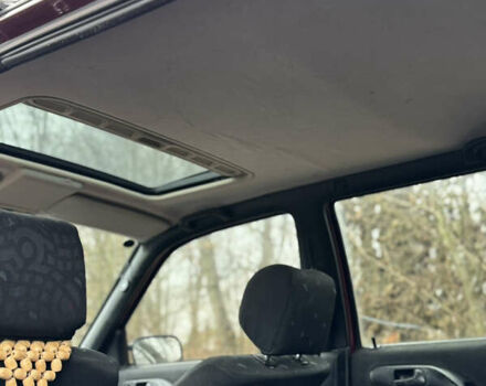 Червоний Фольксваген Пассат, об'ємом двигуна 1.8 л та пробігом 230 тис. км за 2299 $, фото 25 на Automoto.ua