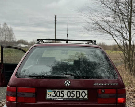 Червоний Фольксваген Пассат, об'ємом двигуна 1.8 л та пробігом 230 тис. км за 2299 $, фото 28 на Automoto.ua