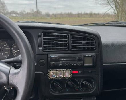 Червоний Фольксваген Пассат, об'ємом двигуна 1.8 л та пробігом 230 тис. км за 2299 $, фото 21 на Automoto.ua