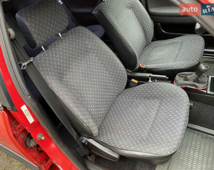 Червоний Фольксваген Пассат, об'ємом двигуна 1.78 л та пробігом 420 тис. км за 3450 $, фото 15 на Automoto.ua