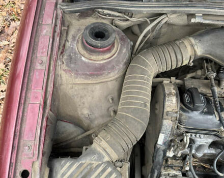 Червоний Фольксваген Пассат, об'ємом двигуна 1.8 л та пробігом 230 тис. км за 2299 $, фото 33 на Automoto.ua