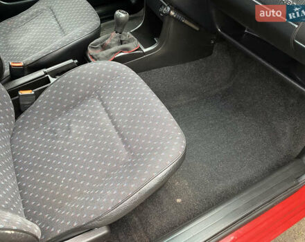 Червоний Фольксваген Пассат, об'ємом двигуна 1.78 л та пробігом 420 тис. км за 3450 $, фото 16 на Automoto.ua