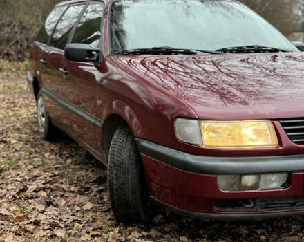 Червоний Фольксваген Пассат, об'ємом двигуна 1.8 л та пробігом 230 тис. км за 2299 $, фото 6 на Automoto.ua