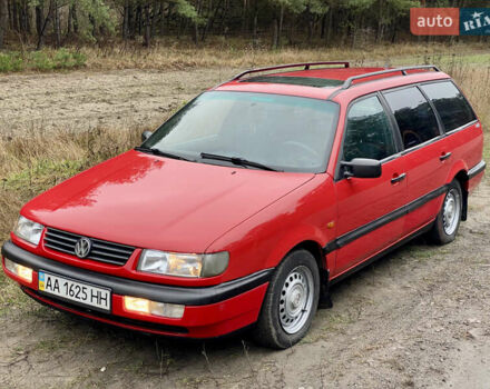 Червоний Фольксваген Пассат, об'ємом двигуна 1.78 л та пробігом 420 тис. км за 3450 $, фото 1 на Automoto.ua