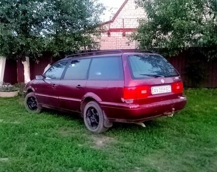 Красный Фольксваген Пассат, объемом двигателя 2 л и пробегом 0 тыс. км за 1500 $, фото 2 на Automoto.ua