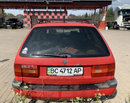Красный Фольксваген Пассат, объемом двигателя 1.8 л и пробегом 529 тыс. км за 2200 $, фото 5 на Automoto.ua