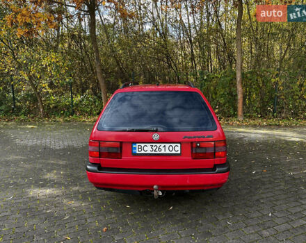 Червоний Фольксваген Пассат, об'ємом двигуна 1.78 л та пробігом 200 тис. км за 1850 $, фото 4 на Automoto.ua