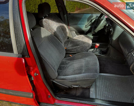 Червоний Фольксваген Пассат, об'ємом двигуна 1.78 л та пробігом 200 тис. км за 1850 $, фото 9 на Automoto.ua