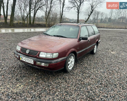 Красный Фольксваген Пассат, объемом двигателя 1.9 л и пробегом 499 тыс. км за 1350 $, фото 1 на Automoto.ua