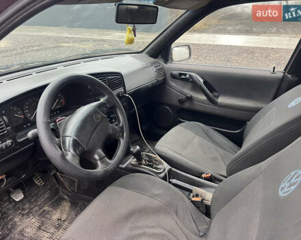 Красный Фольксваген Пассат, объемом двигателя 1.9 л и пробегом 499 тыс. км за 1350 $, фото 9 на Automoto.ua