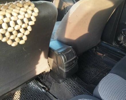 Червоний Фольксваген Пассат, об'ємом двигуна 1.8 л та пробігом 386 тис. км за 2300 $, фото 8 на Automoto.ua