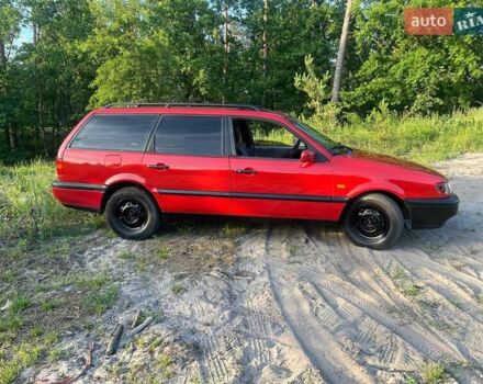 Червоний Фольксваген Пассат, об'ємом двигуна 1.98 л та пробігом 400 тис. км за 2700 $, фото 4 на Automoto.ua