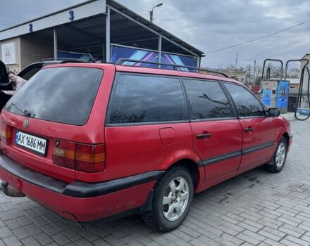 Красный Фольксваген Пассат, объемом двигателя 1.8 л и пробегом 200 тыс. км за 2100 $, фото 4 на Automoto.ua