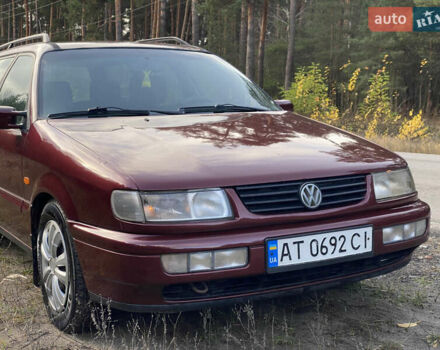 Червоний Фольксваген Пассат, об'ємом двигуна 1.6 л та пробігом 340 тис. км за 3450 $, фото 40 на Automoto.ua