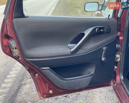 Червоний Фольксваген Пассат, об'ємом двигуна 1.6 л та пробігом 340 тис. км за 3450 $, фото 14 на Automoto.ua