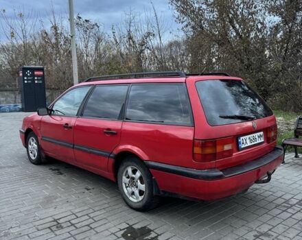 Красный Фольксваген Пассат, объемом двигателя 1.8 л и пробегом 200 тыс. км за 2100 $, фото 3 на Automoto.ua