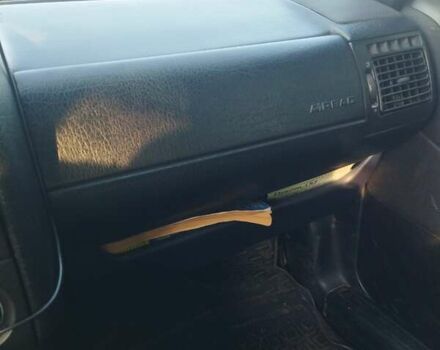 Червоний Фольксваген Пассат, об'ємом двигуна 1.8 л та пробігом 386 тис. км за 2300 $, фото 12 на Automoto.ua