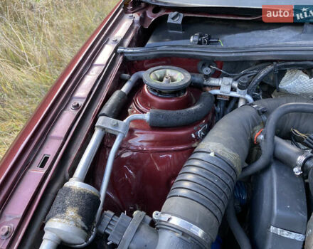 Червоний Фольксваген Пассат, об'ємом двигуна 1.6 л та пробігом 340 тис. км за 3450 $, фото 33 на Automoto.ua