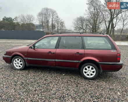 Красный Фольксваген Пассат, объемом двигателя 1.9 л и пробегом 499 тыс. км за 1350 $, фото 8 на Automoto.ua