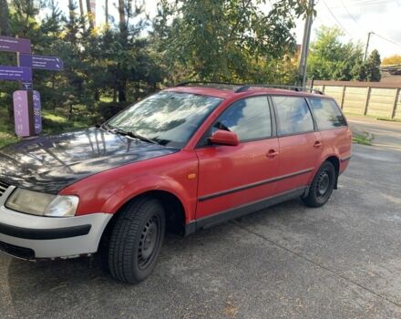 Красный Фольксваген Пассат, объемом двигателя 0 л и пробегом 277 тыс. км за 3300 $, фото 2 на Automoto.ua