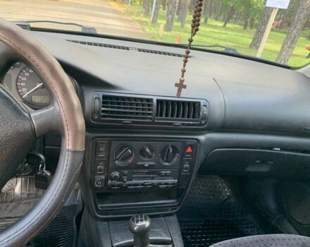 Красный Фольксваген Пассат, объемом двигателя 0 л и пробегом 277 тыс. км за 3300 $, фото 5 на Automoto.ua