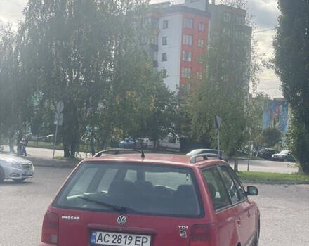 Красный Фольксваген Пассат, объемом двигателя 1.9 л и пробегом 380 тыс. км за 2700 $, фото 3 на Automoto.ua