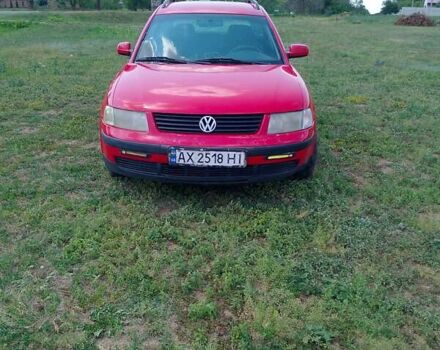 Червоний Фольксваген Пассат, об'ємом двигуна 1.8 л та пробігом 397 тис. км за 2900 $, фото 2 на Automoto.ua
